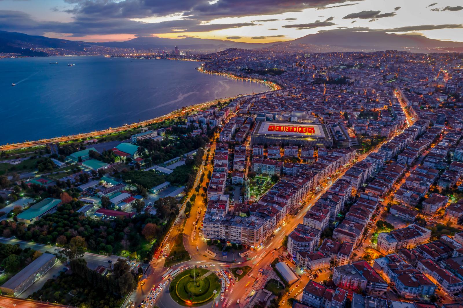 Gürsel Aksel Spor ve Sağlıklı Yaşam Merkezi Göztepe Spor Kulübü