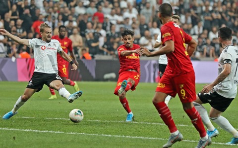 2. Hafta: Beşiktaş 3-0 Göztepe'miz