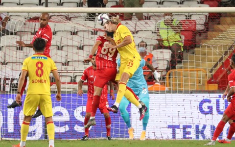 1. Hafta: FTA Antalyaspor 1-1 Göztepe'miz